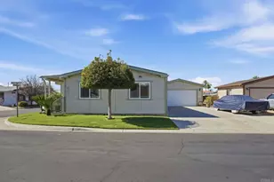 1481 Martinique Dr, Hemet, CA 92543 - Photo 50