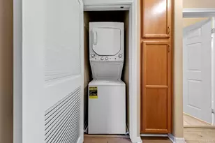 5252 Balboa Arms Dr, San Diego, CA 92117 - Photo 10