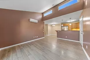 5252 Balboa Arms Dr, San Diego, CA 92117 - Photo 2