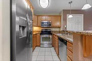 5252 Balboa Arms Dr, San Diego, CA 92117 - Photo 4