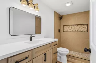 2828 Mission Village Dr, San Diego, CA 92123 - Photo 32