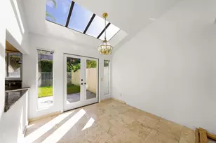 1465 Caminito Solidago, La Jolla, CA 92037 - Photo 8