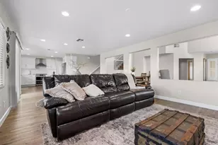 5204 Topsail Dr, San Diego, CA 92154 - Photo 14