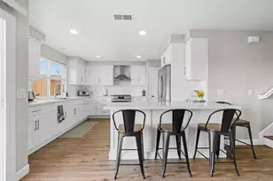 5204 Topsail Dr, San Diego, CA 92154 - Photo 16