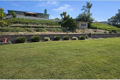 6375 Primrose Dr, San Diego, CA 91942 - Photo 2