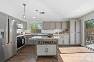 3397 Redwing Dr, Oceanside, CA 92058 - Photo 16