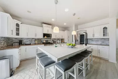 332 Monument Parkway, Perris, CA 92570 - Photo 8