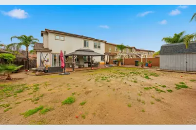 332 Monument Parkway, Perris, CA 92570 - Photo 14