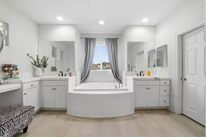 332 Monument Parkway, Perris, CA 92570 - Photo 18