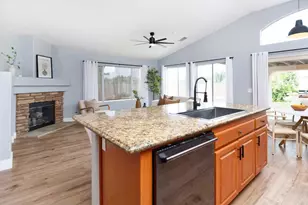 9380 Francis Dr, Spring Valley, CA 91977 - Photo 10