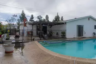 5610 Chateau Dr, San Diego, CA 92117 - Photo 2