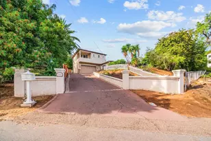 10820 Dutton Dr, La Mesa, CA 91941 - Photo 32