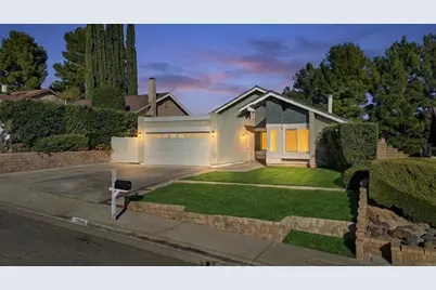22945 Magnolia Glen Drive, Valencia, CA 91354 - Photo 2