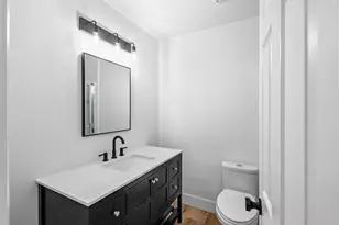 22945 Magnolia Glen Dr, Valencia, CA 91354 - Photo 24