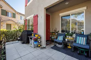 1925 Impressionist Dr, Chula Vista, CA 91913 - Photo 4