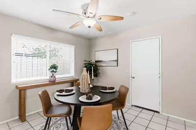 609 Mustang Glen, Escondido, CA 92027 - Photo 10