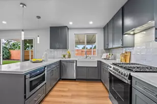 6266 Lake Aral Dr, San Diego, CA 92119 - Photo 14