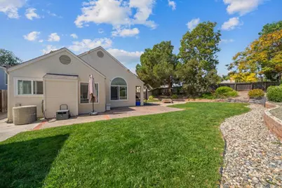 1826 Via Quinto, Oceanside, CA 92056 - Photo 10