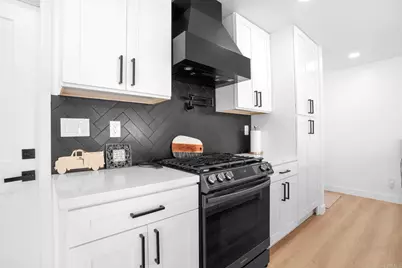 953 Maria Way, Chula Vista, CA 91911 - Photo 8