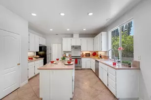 28690 Mission Dr, Menifee, CA 92584 - Photo 8