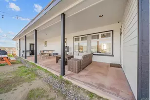 44075 Timber TR, Hemet, CA 92544 - Photo 4