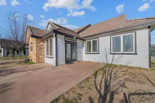 44075 Timber TR, Hemet, CA 92544 - Photo 12