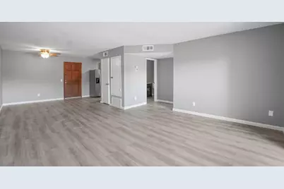 8000 University Avenue #202, La Mesa, CA 91942 - Photo 2