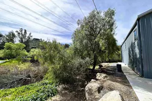 2400 Kauana Loa Dr, Escondido, CA 92029 - Photo 34