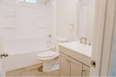 1910 B Avenue, National City, CA 91950 - Photo 8