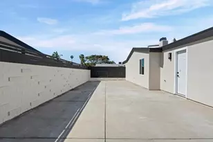 8975 Gramercy Dr, San Diego, CA 92123 - Photo 32