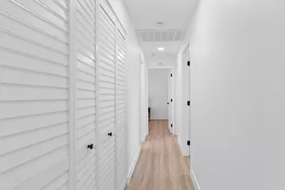 8975 Gramercy Drive, San Diego, CA 92123 - Photo 16