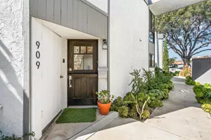 909 Olive Ave, Coronado, CA 92118 - Photo 2