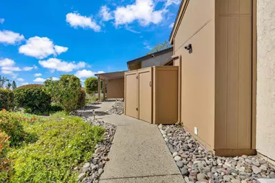 6050 Henderson #9, La Mesa, CA 91942 - Photo 4