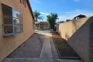 13713 Deer Hill Pl, Moreno Valley, CA 92553 - Photo 4