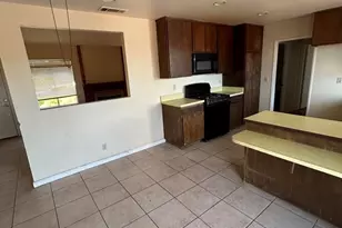 15170 Kingsway Dr, Lake Elsinore, CA 92530 - Photo 2