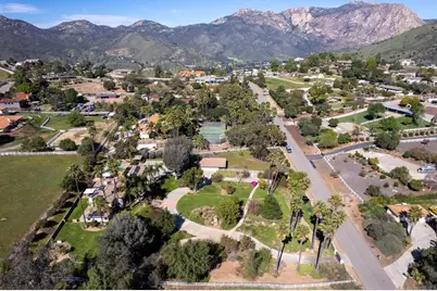 9954 Circa Valle Verde, El Cajon, CA 92021 - Photo 70
