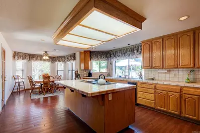 9954 Circa Valle Verde, El Cajon, CA 92021 - Photo 20