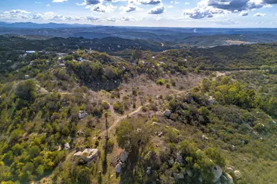 2494 Donnil Lane, Fallbrook, CA 92028 - Photo 10