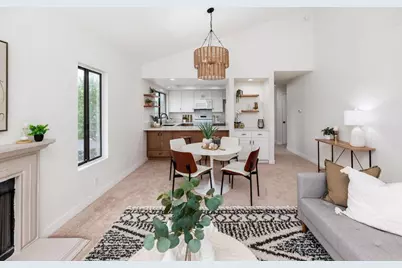 4085 Crystal Dawn #201, San Diego, CA 92122 - Photo 8