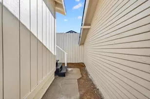 1530 E Appleton St, Long Beach, CA 90802 - Photo 48