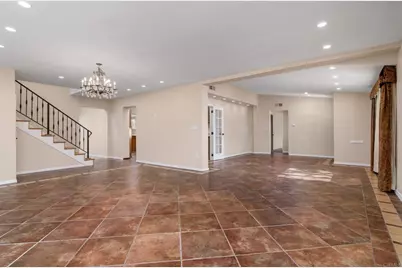 1180 Barcelona Drive, San Diego, CA 92107 - Photo 10