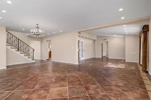 1180 Barcelona Dr, San Diego, CA 92107 - Photo 10