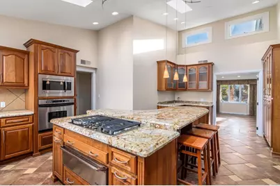 1180 Barcelona Drive, San Diego, CA 92107 - Photo 18