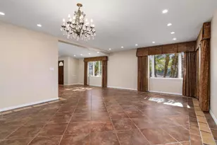 1180 Barcelona Dr, San Diego, CA 92107 - Photo 12