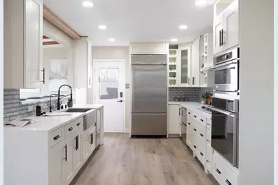 2560 Aaron Court, San Diego, CA 92105 - Photo 2