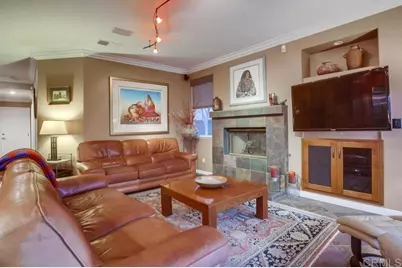 7046 Via Ostiones, Carlsbad, CA 92009 - Photo 30