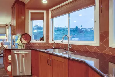 7046 Via Ostiones, Carlsbad, CA 92009 - Photo 28