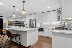 3771 Baker St, San Diego, CA 92117 - Photo 10