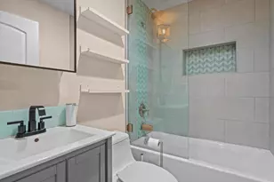 3771 Baker St, San Diego, CA 92117 - Photo 18