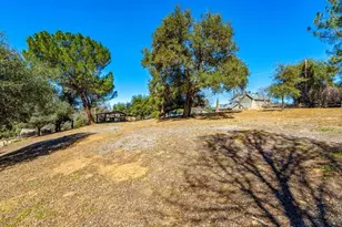 25176 Oak Ln, Descanso, CA 91916 - Photo 14